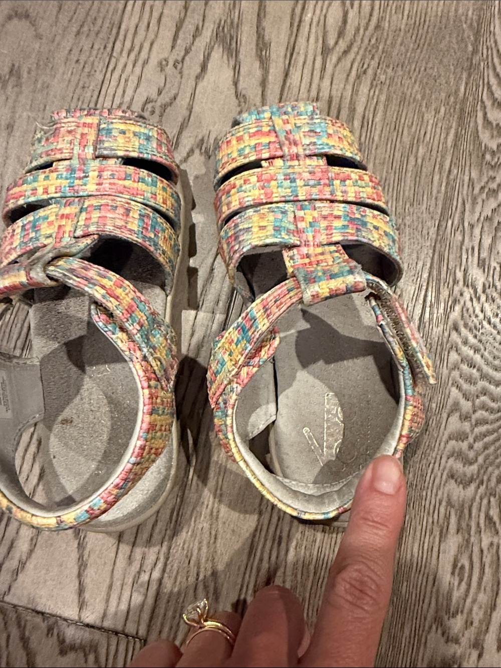 See Kai Run Kids Multicolor Woven Sandals - 10.5 - Picture 2 of 3